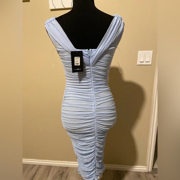 Elegant dress for your party or meeting, so that you look sensational! - Picture 1 of 4